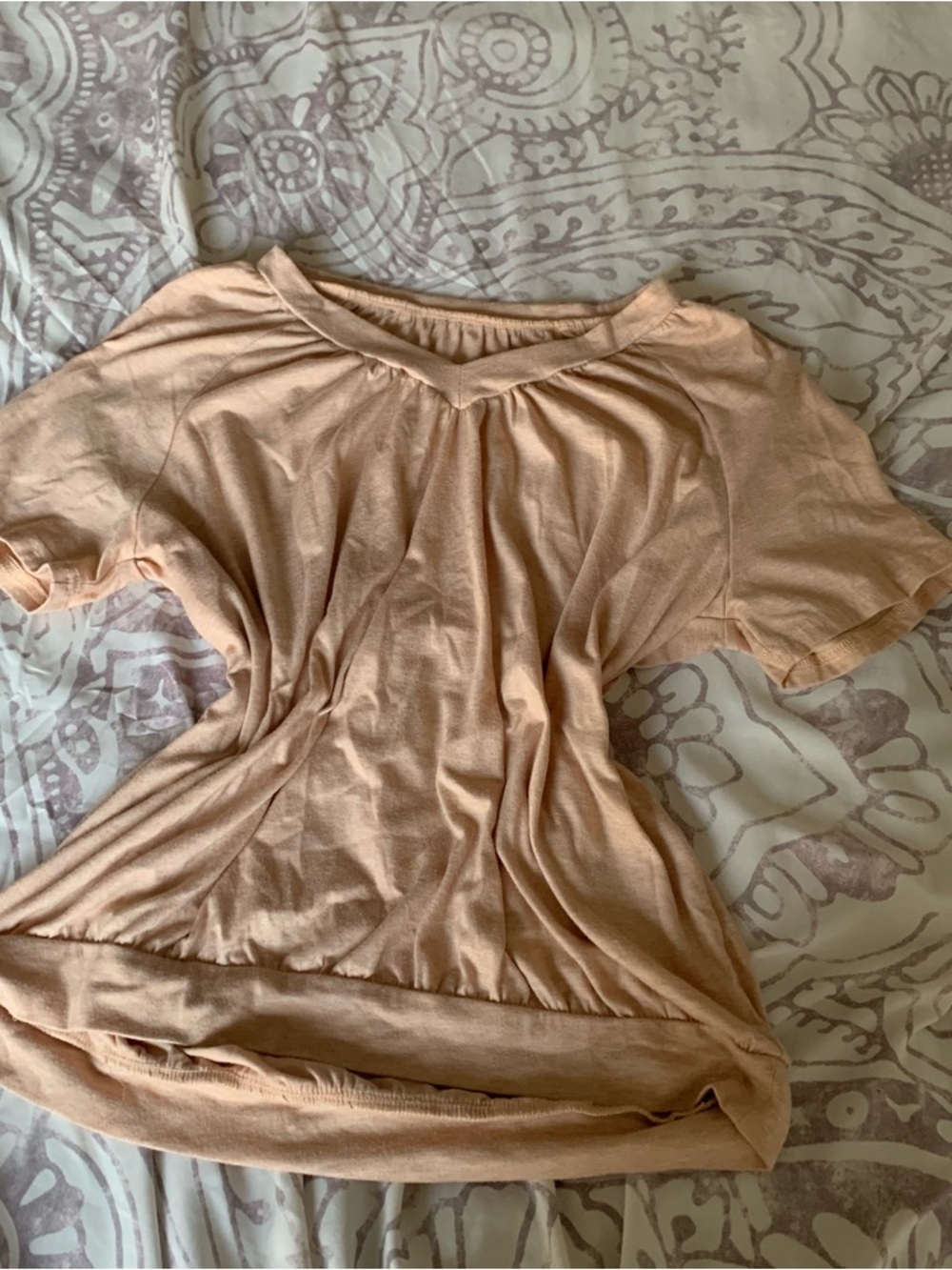 Women's V-Neck Short Sleeve Top - Peach